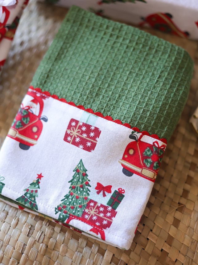 Kitchen Napkins - Christmas Celebrations - Green (Size: 19