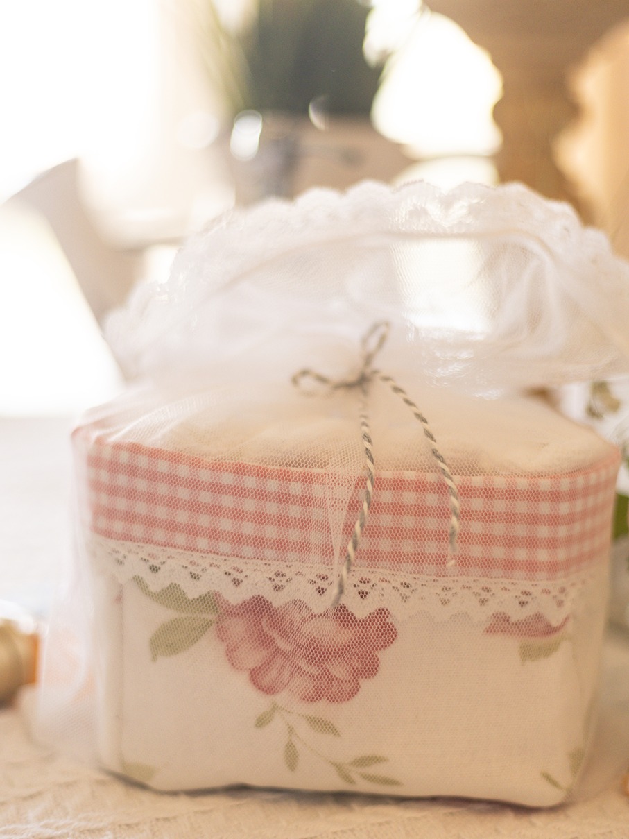 Basket Towel Set - Elegant Pink gingham and floral