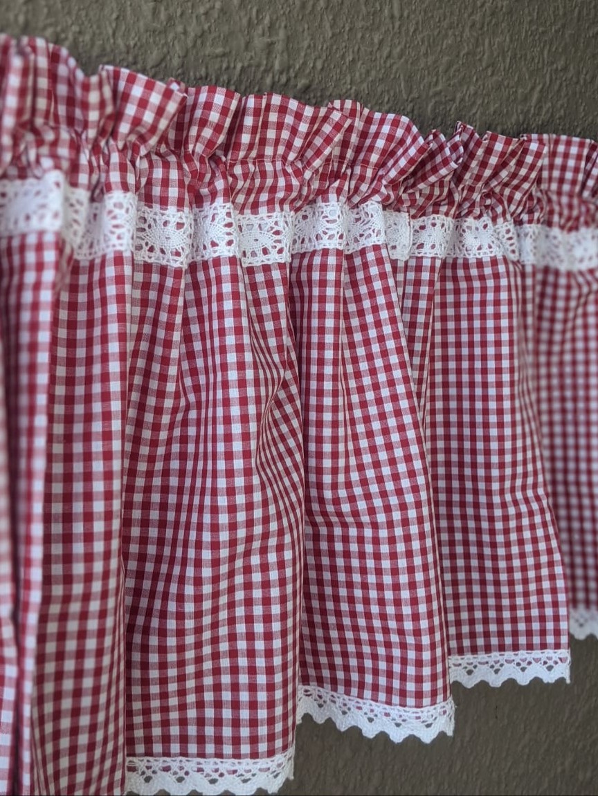 Kitchen valance - Classic red gingham (checks) with crochet lace (68