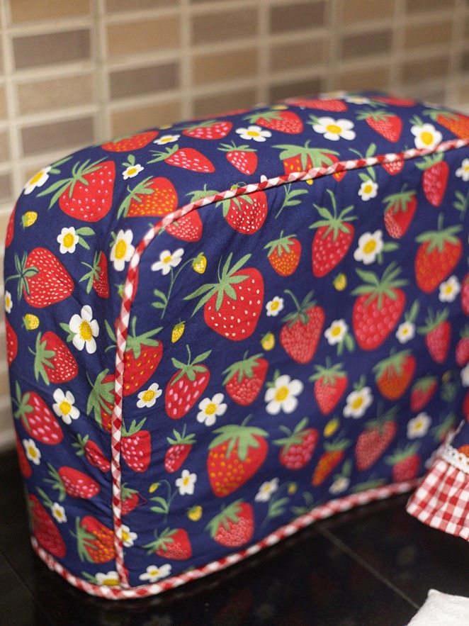 Toaster Cover - Strawberry with red gingham detailing