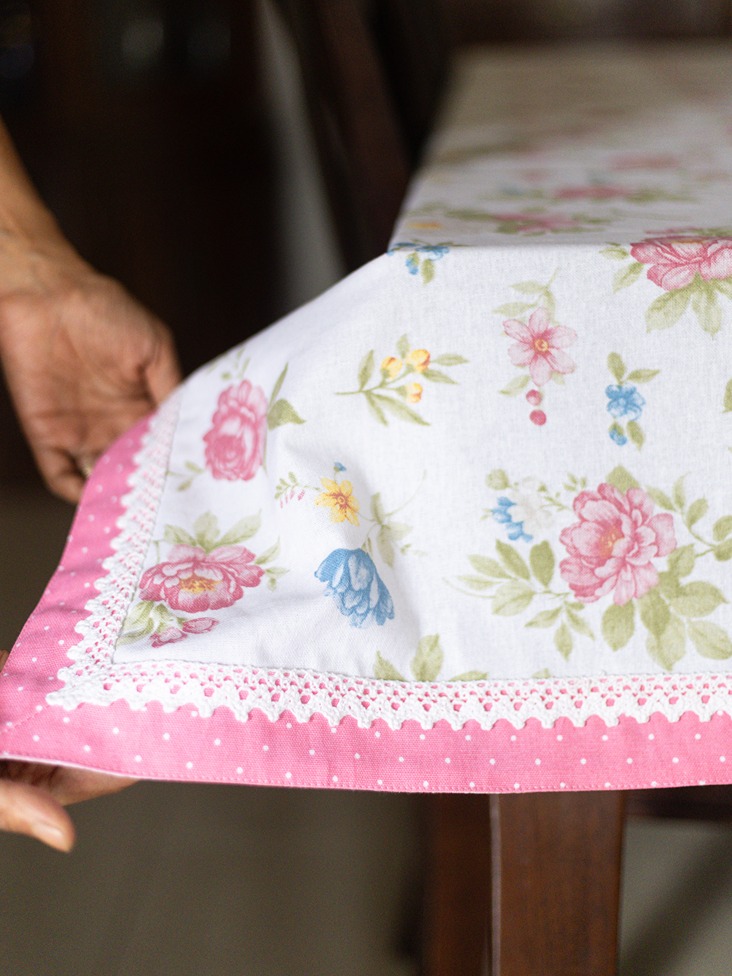 Table Cover - Ivory Bloom (4 Seater / 6 Seater / 8 Seater)