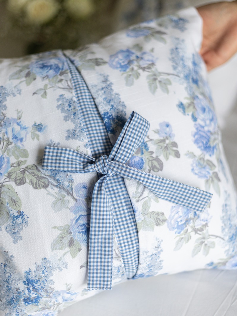 Cushion Covers - The Garden Knot - Blue (16