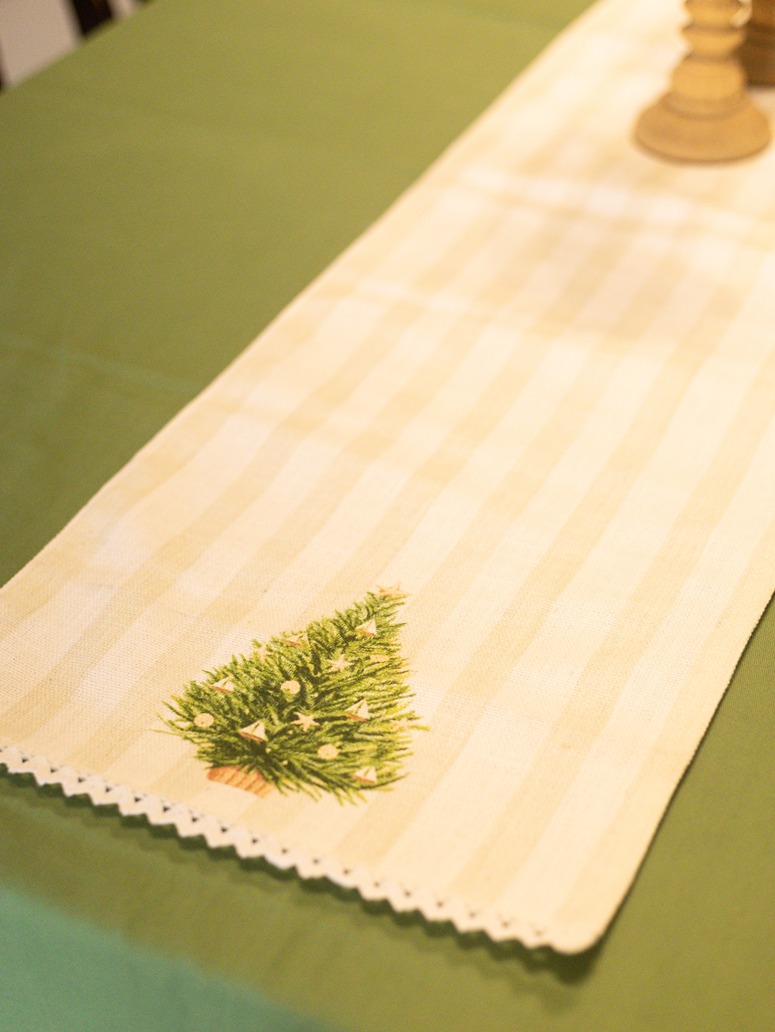 Table Runner - Beige with Christmas Tree Detailing (Size: 14