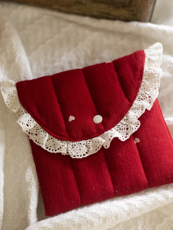 Sanitary Pouch - Quilted - Little Hearts