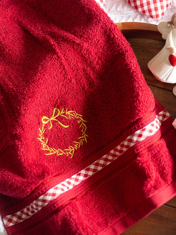Hand Towel - Red with Christmas Wreath embroidery (Size: 16