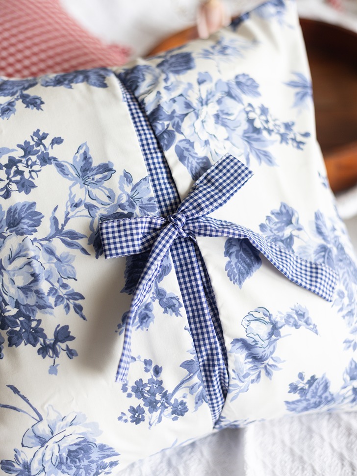 Cushion Covers - Blue Floral - Bow (16