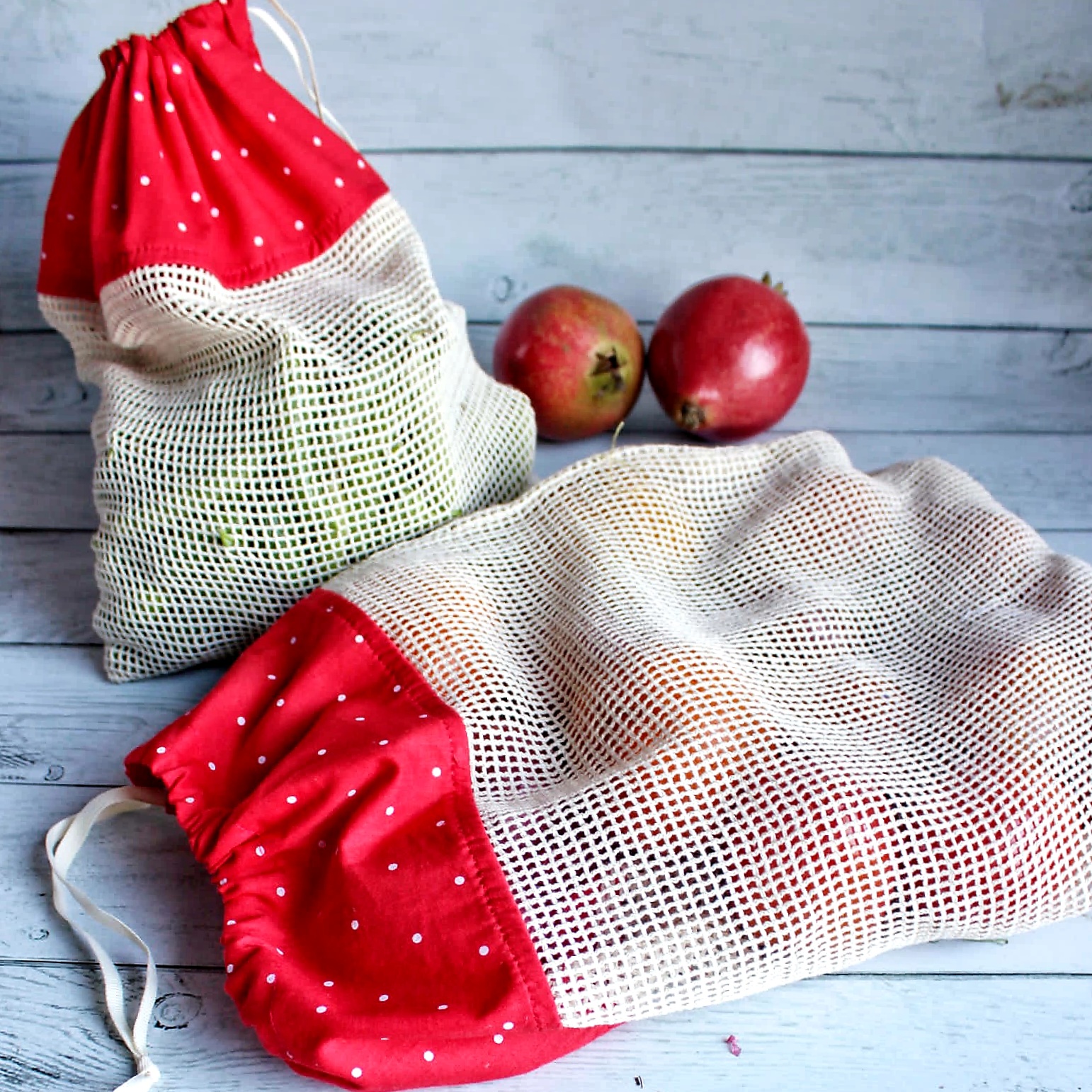 Reusable Vegetable Bag - red polka on jute cotton