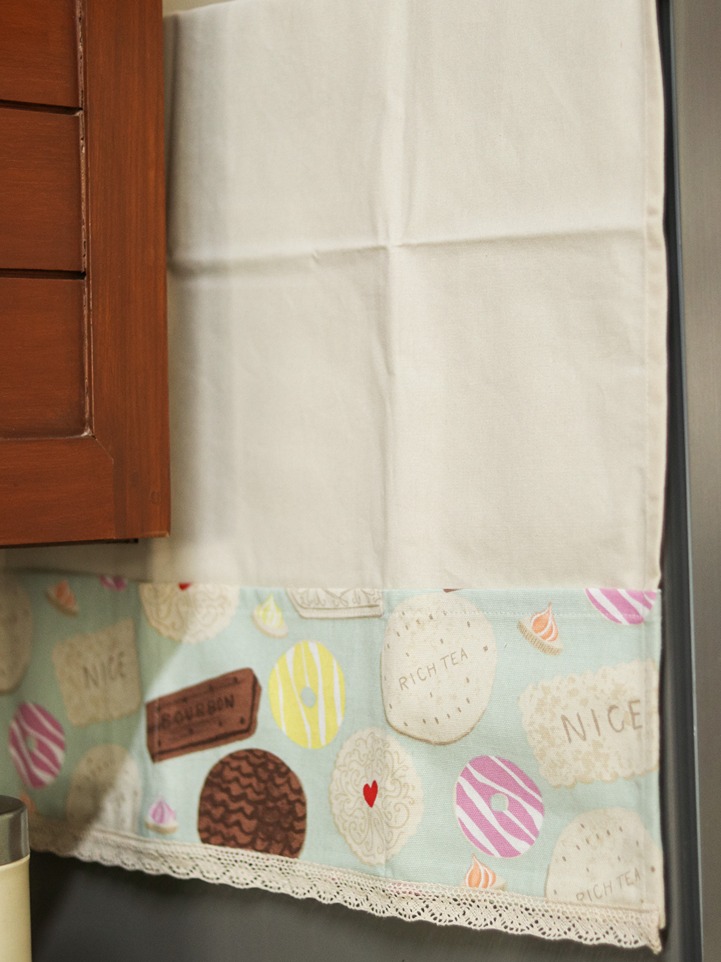 Kitchen Appliance Cover (For Fridge Top) - Biscuits and doughnuts themed