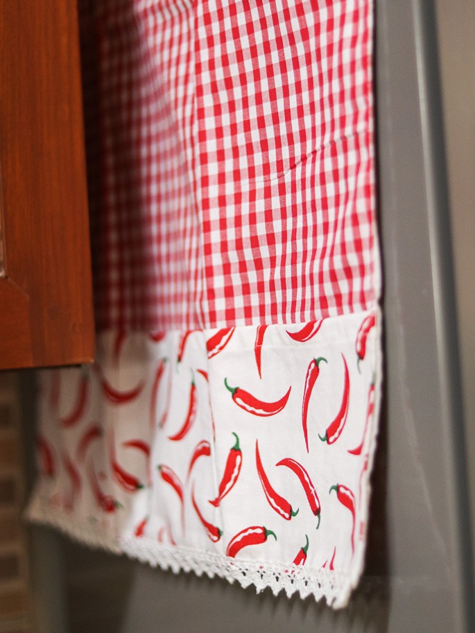 Kitchen Appliance Cover (For Fridge Top) - Red gingham and red chillies 