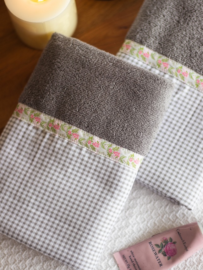 Single Hand Towel - Grey with gingham and ribbon detailing (Size: 16