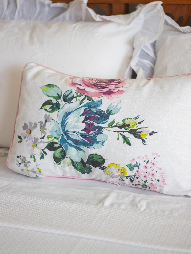 Lumbar Cushion Covers - Elegance in Bloom (12