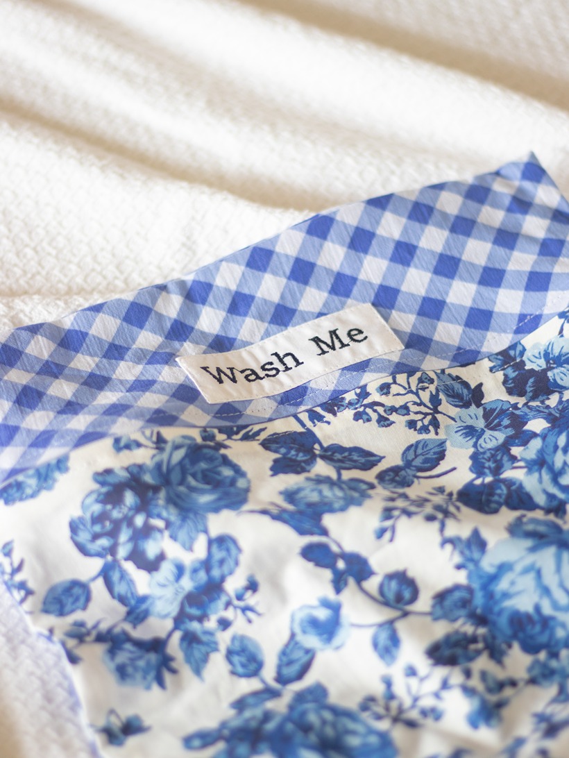 Wear Me & Wash Me - Lingerie/Organiser Pouches - Blue gingham garden