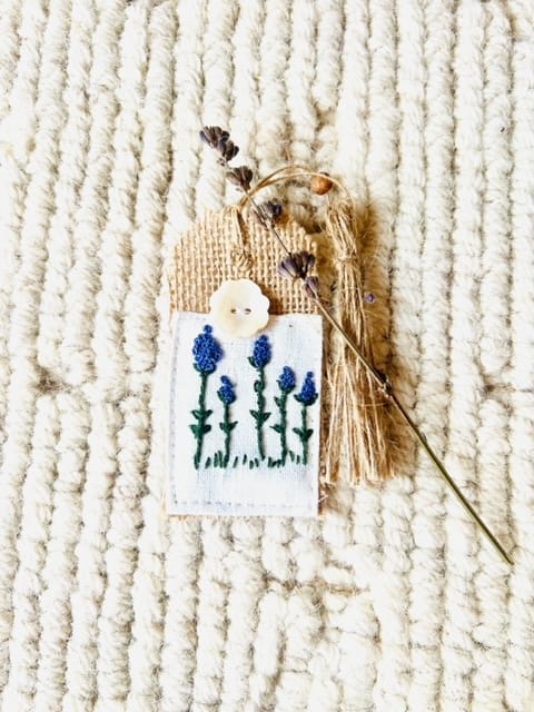 Hand Embroidered Gift Tag - Lavenders (Single unit)