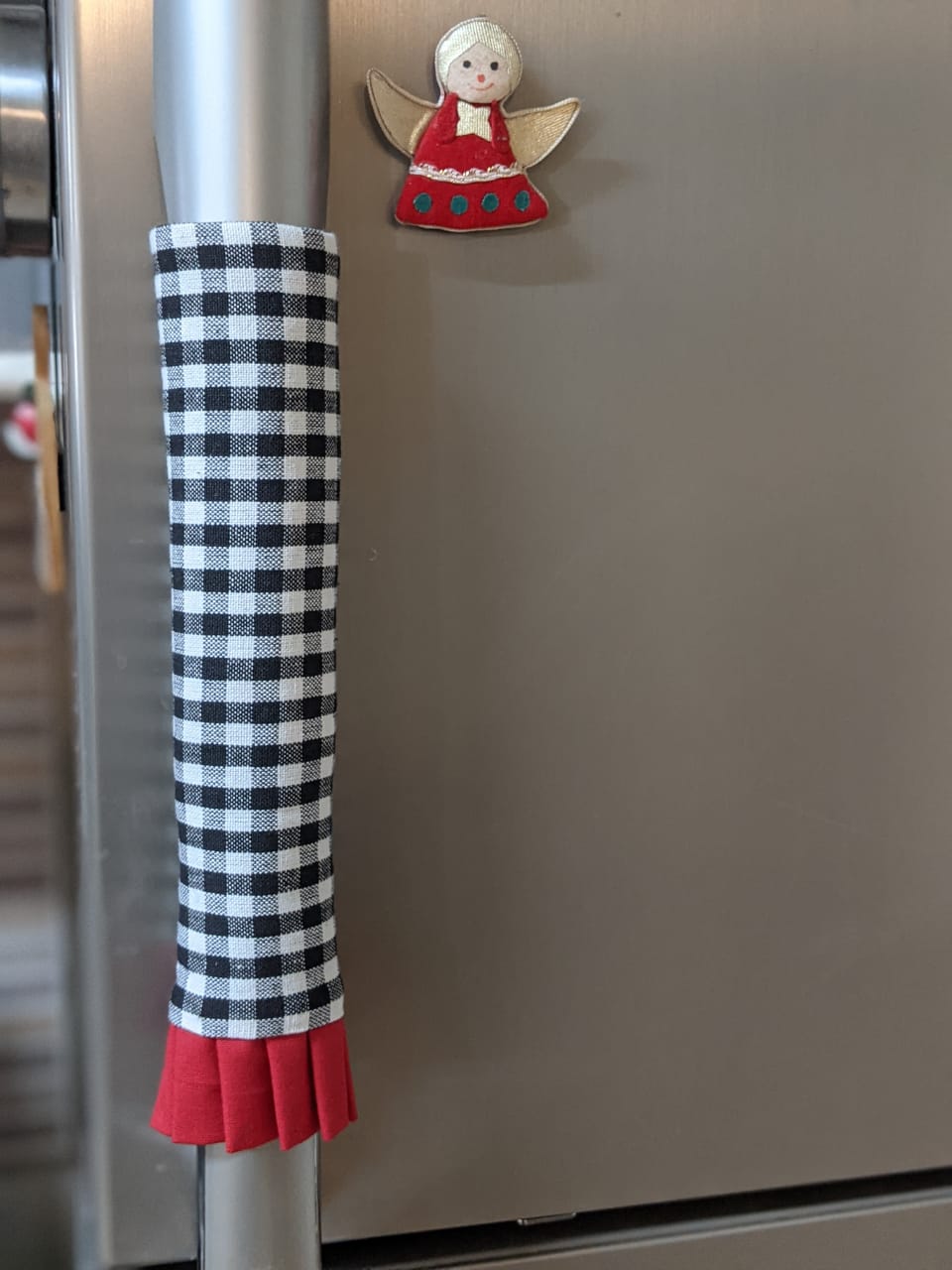 Fridge Handle Covers - Black and white gingham with red frills (set of 2)