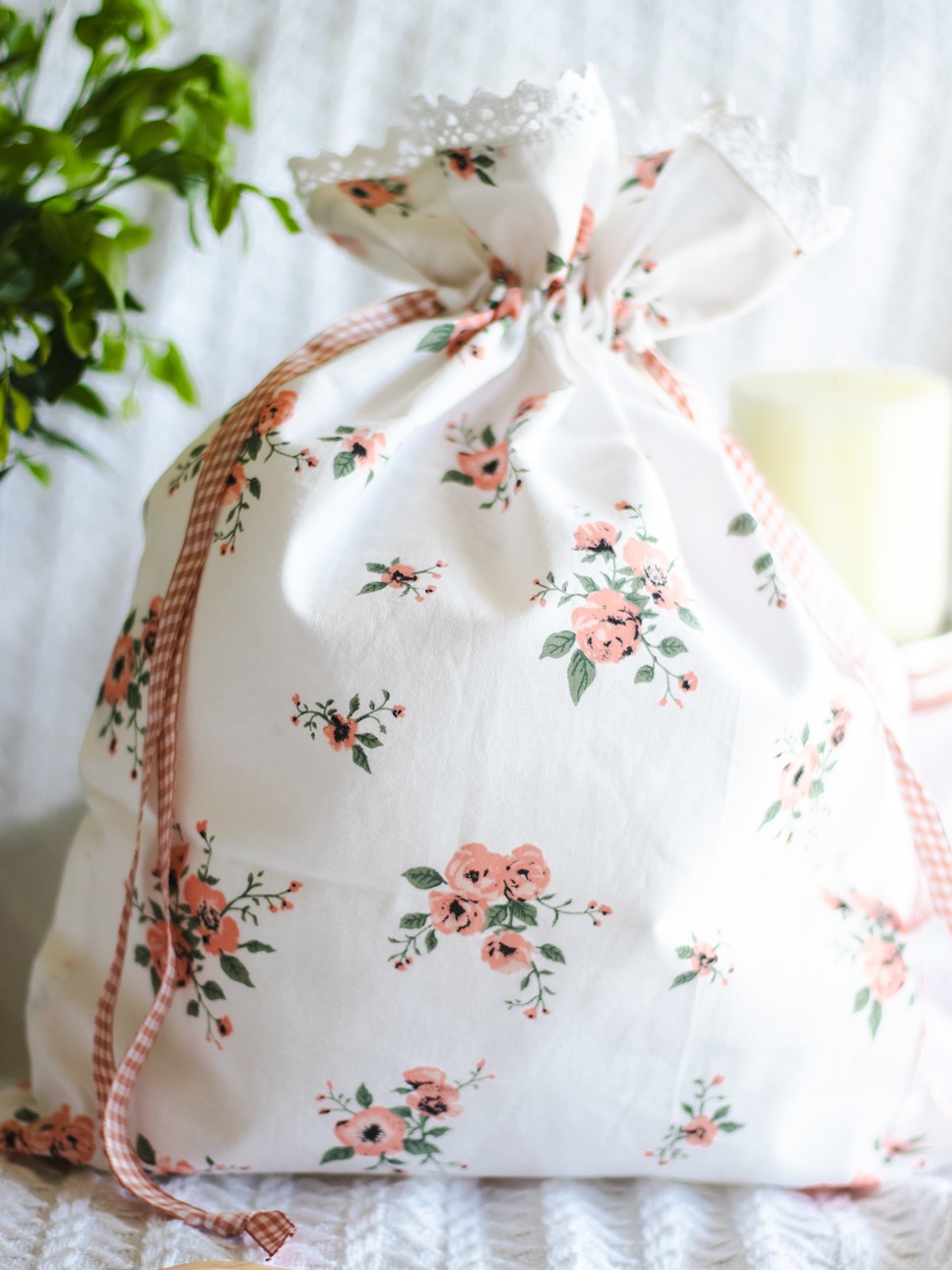 Drawstring Bag - Peach Floral  (Size: 12