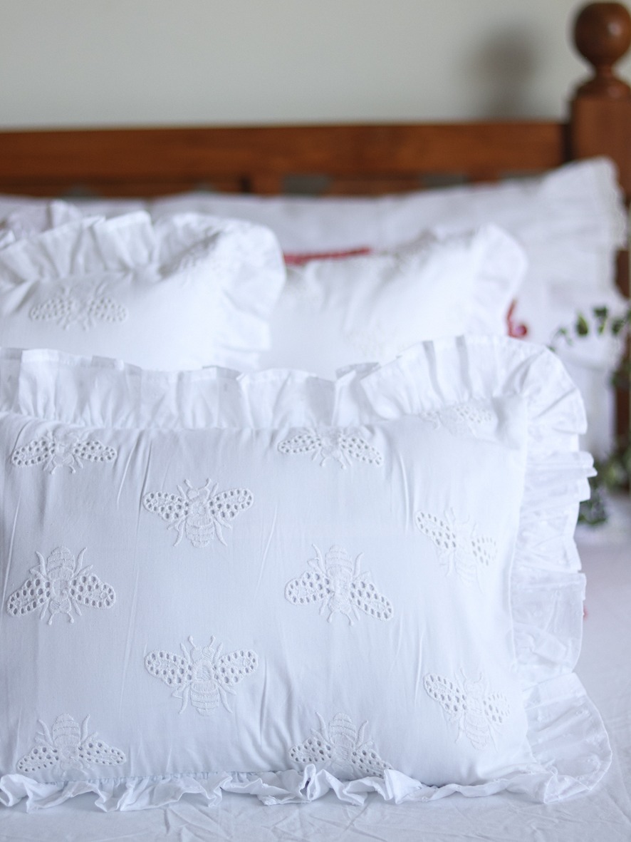 Lumbar Cushion Covers - White Bee Themed Hakoba with ruffles - 12