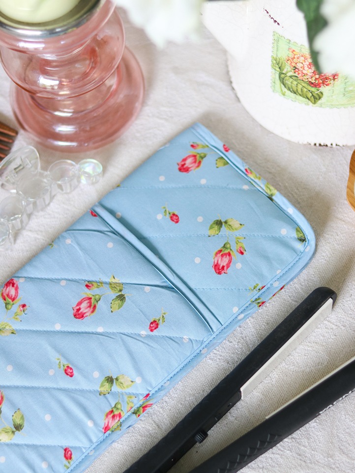 Flat Iron / Hair Straightener Cover - Blue with red floral buds