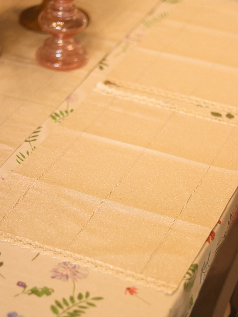 Placemats - Beige shimmer with lace (Blushing Blooms) (Single Unit)
